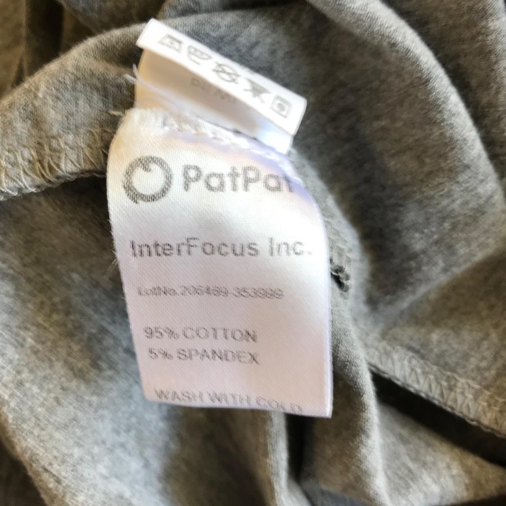 NWOT Pat Pat Christmas Believe Graphic Tee M - Picture 4 of 6